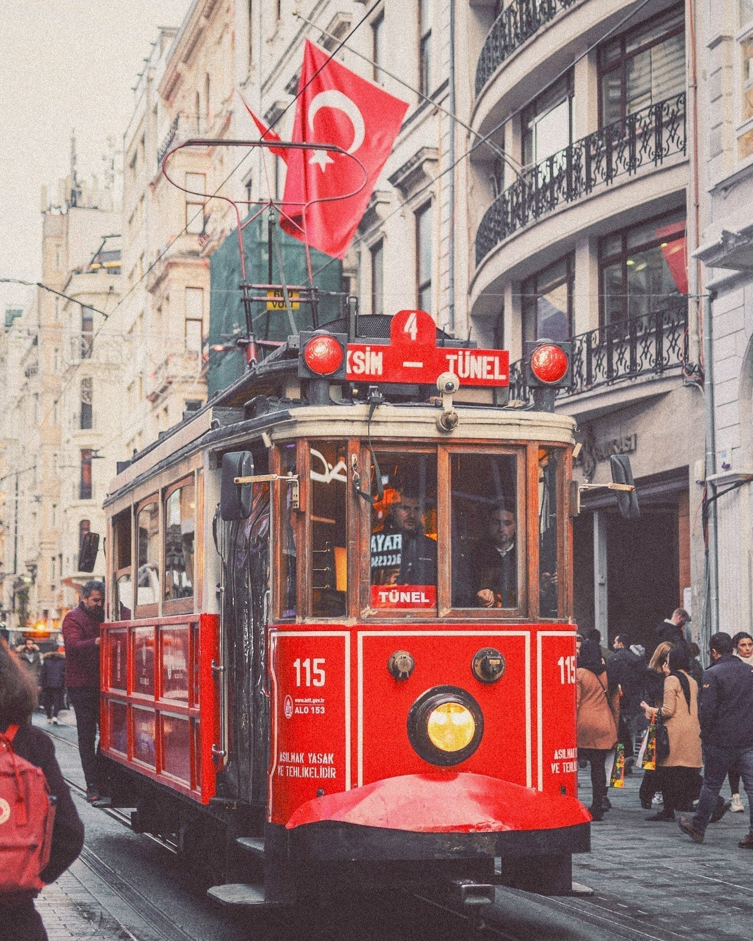 Buy a tourist esim for Turkey