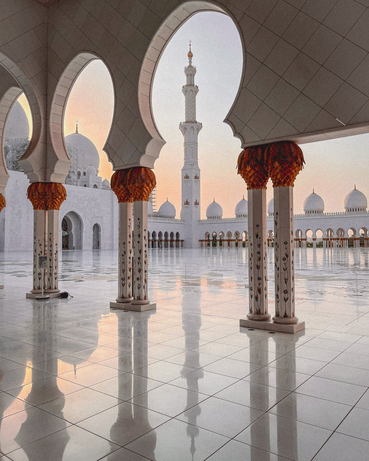 Roaming in Dubai and the UAE: What Every Traveller Needs to Know