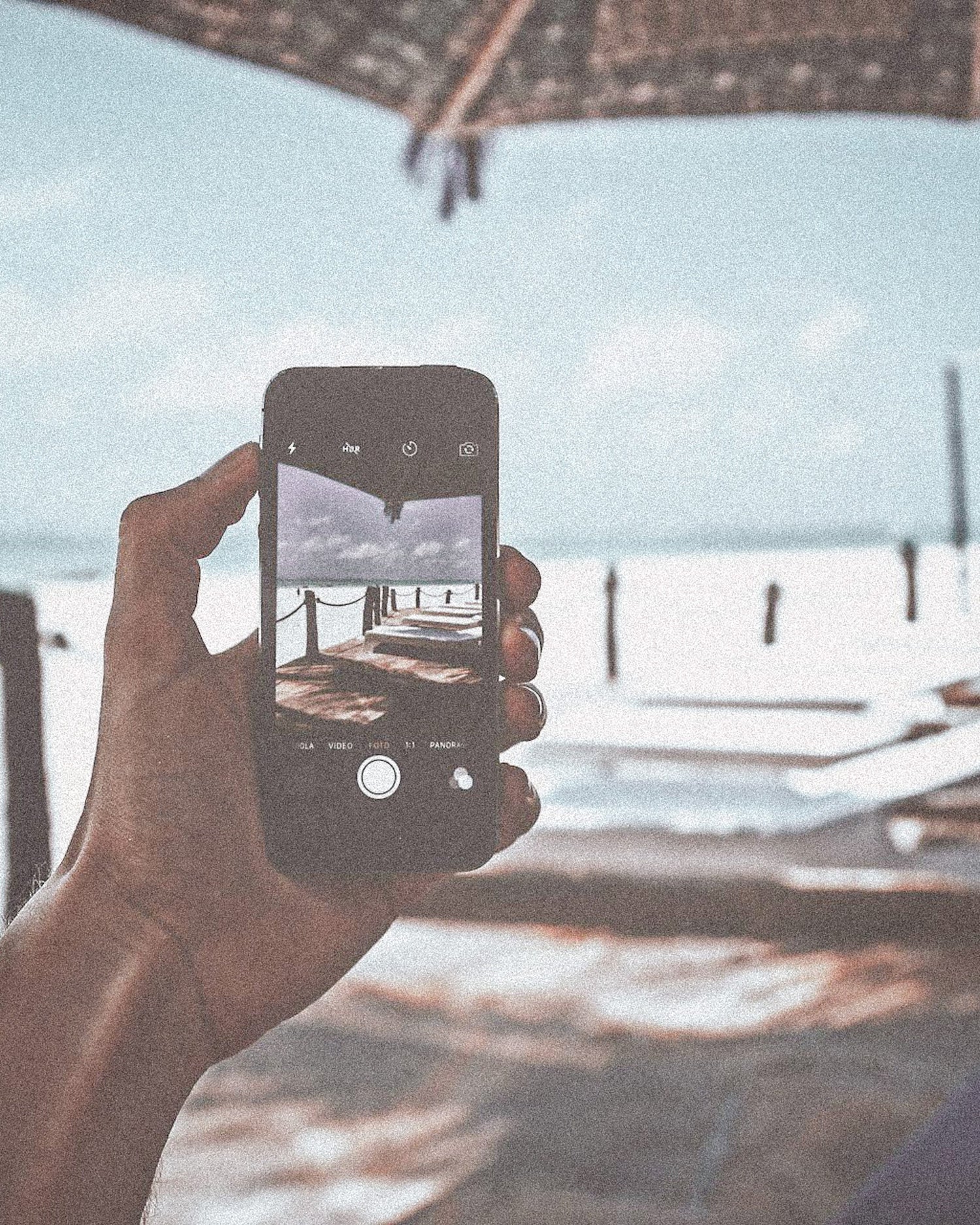 SIMs vs eSIMs for Travellers: Which Are Better?