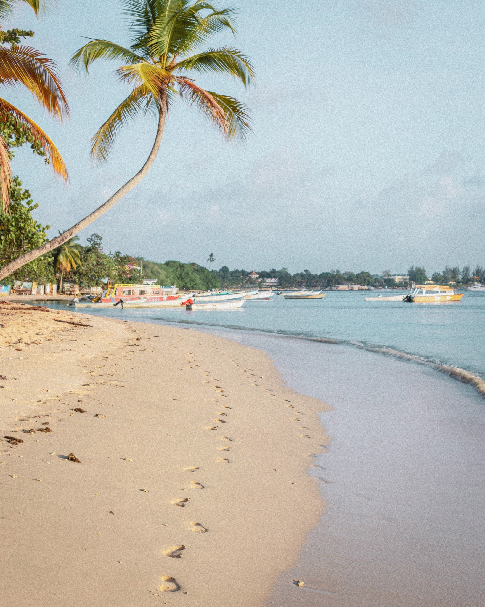 Beach scene in Trinidad and Tobago promoting SIMOVO eSIM