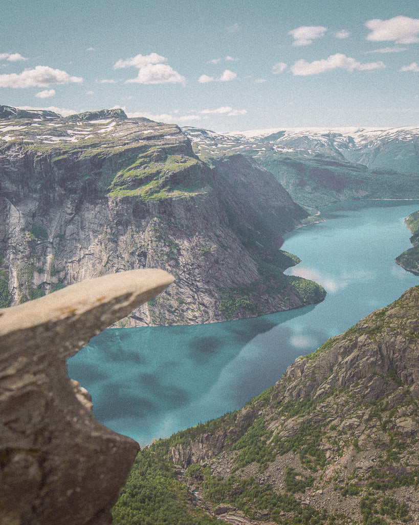 Buy a travel eSIM for Norway