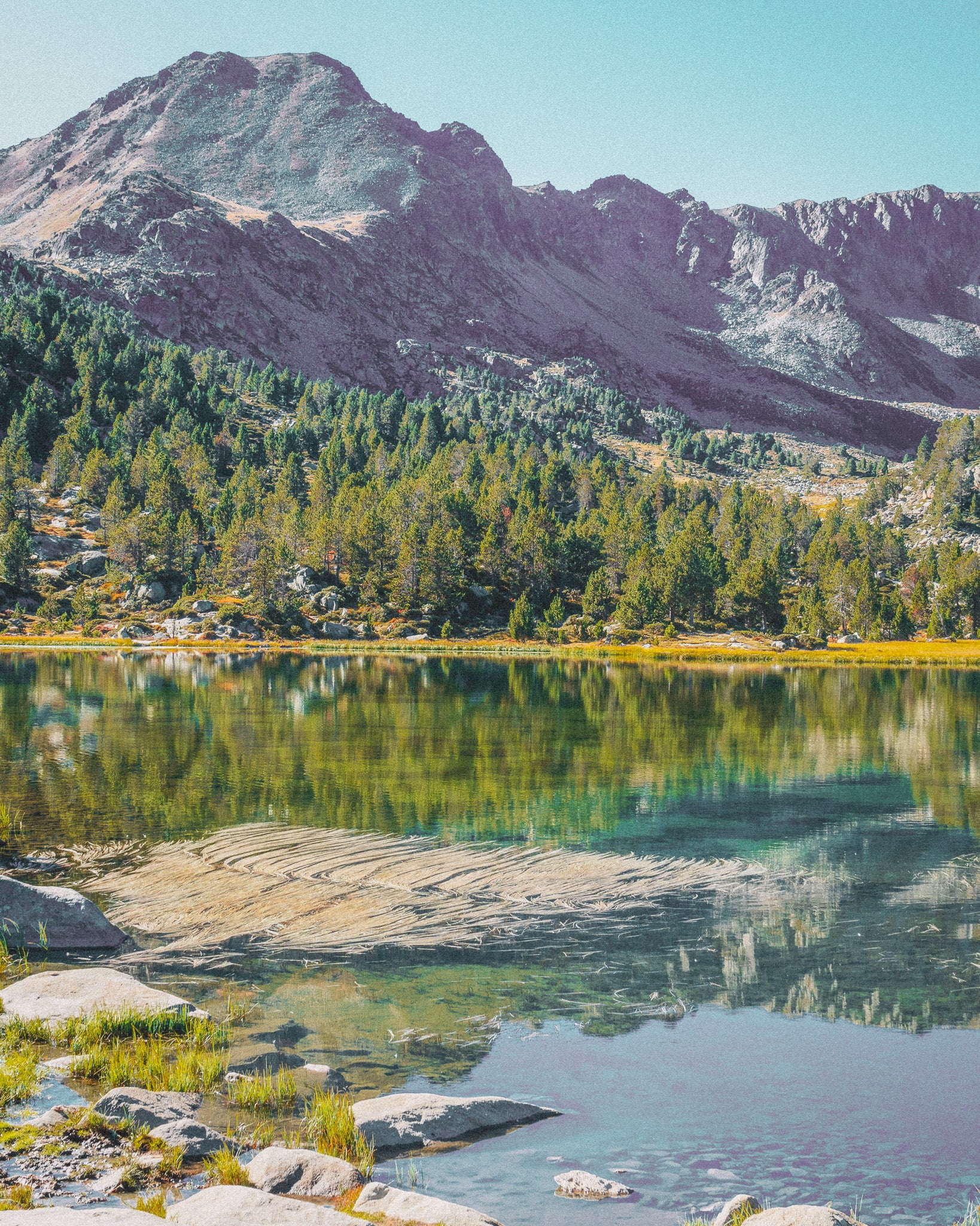 Mountain scene in Andorra, promoting SIMOVO eSIMs