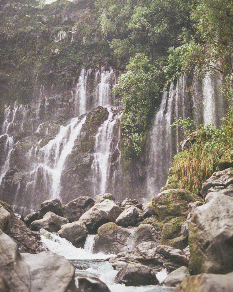 Buy a travel eSIM for Reunion