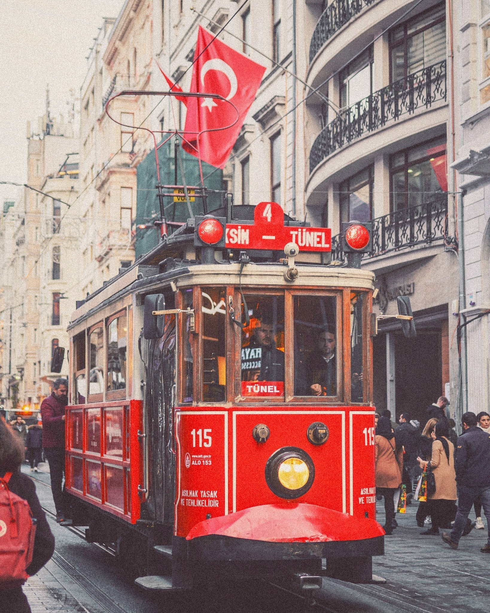 Buy a tourist esim for Turkey