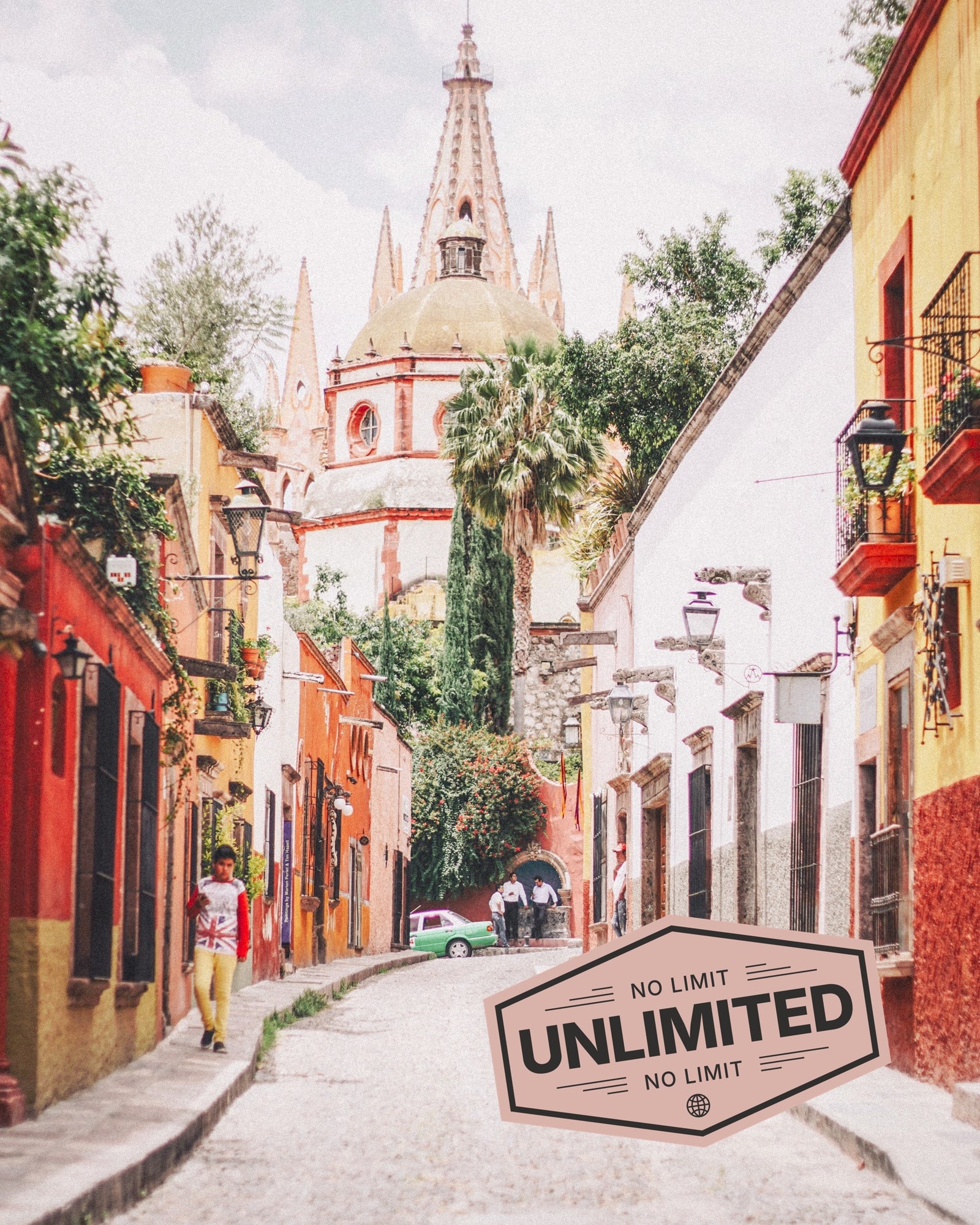 Mexico landscape showing iconic local street scene, promoting eSIM unlimited data for travellers